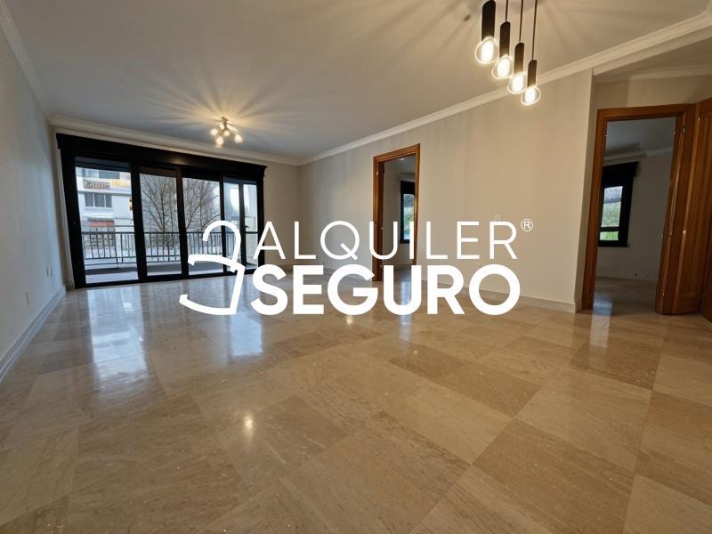 Piso en Avenida MAR MEDITERRANEO, MARBELLA MÁLAGA