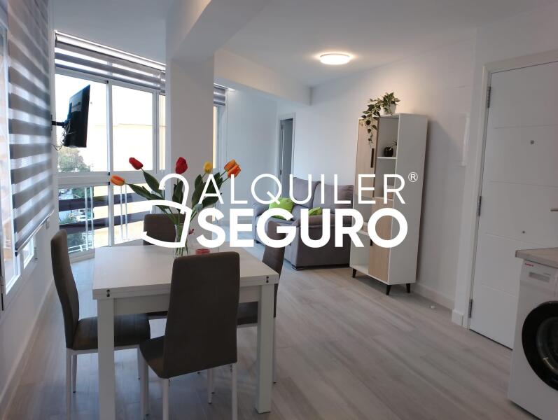 Piso en Avenida Doctor Gálvez Cinachero, MÁLAGA MÁLAGA