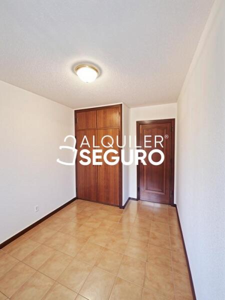 Piso en Avenida Peguerinos, VALDEMORILLO MADRID