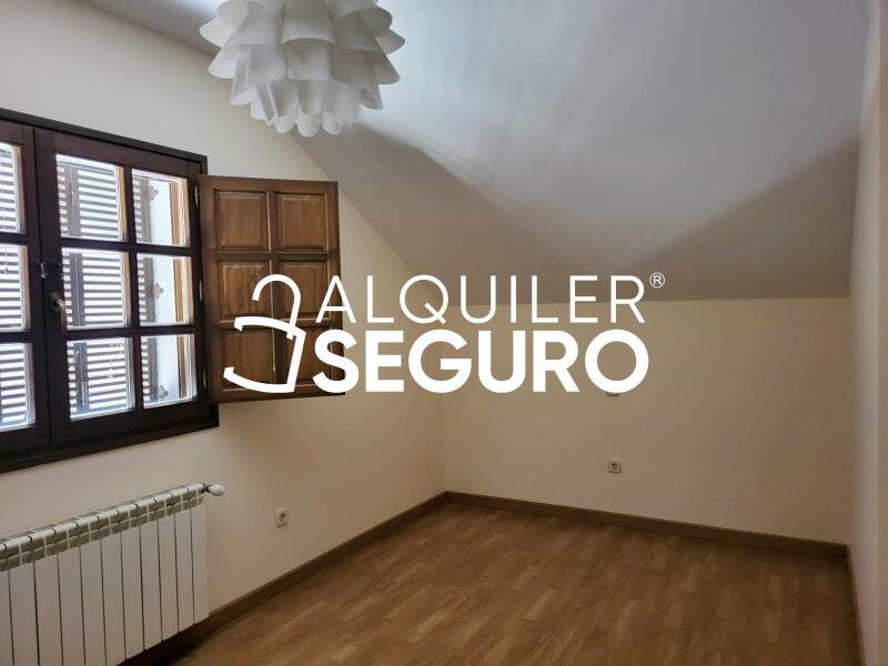 Piso en Calle Real, PEGUERINOS ÁVILA