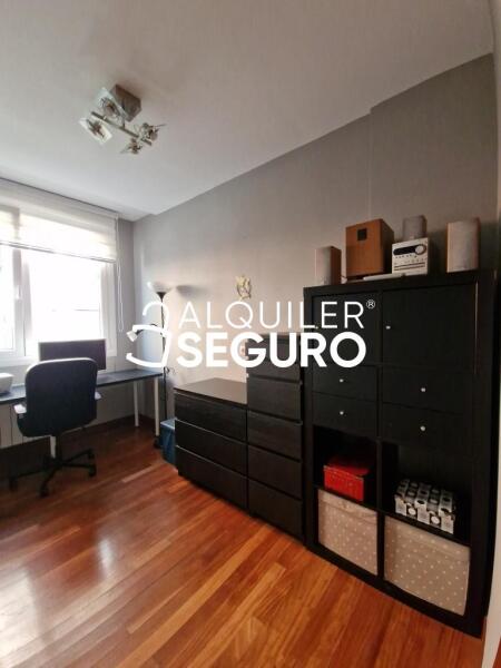 Piso en Calle Merindad de Uribe, BARAKALDO VIZCAYA-BIZKAIA