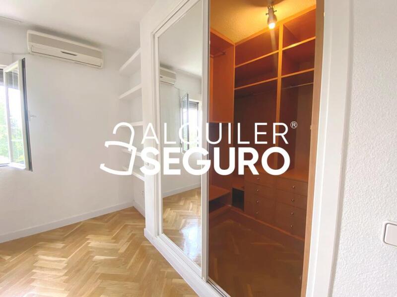 Piso en Calle Los Astros , RIVAS-VACIAMADRID MADRID