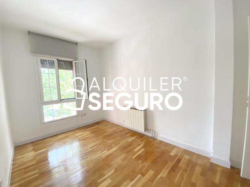 Piso en Calle Los Astros , RIVAS-VACIAMADRID MADRID