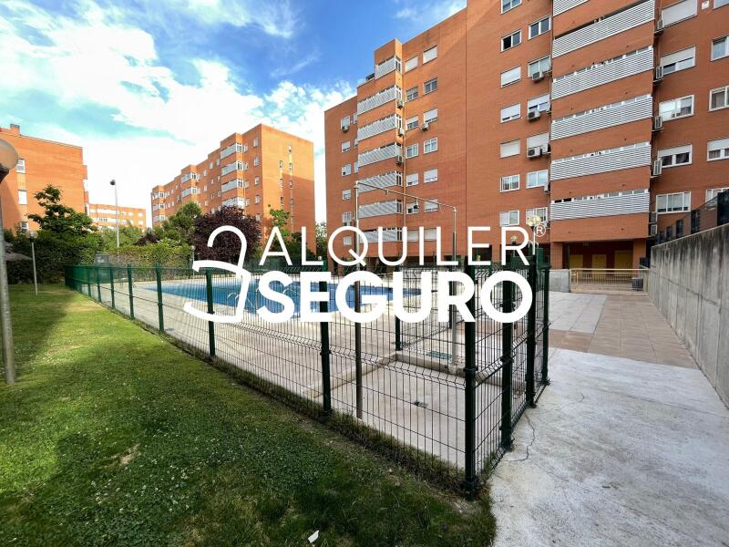 Inmueble en Calle Forsitia , MADRID