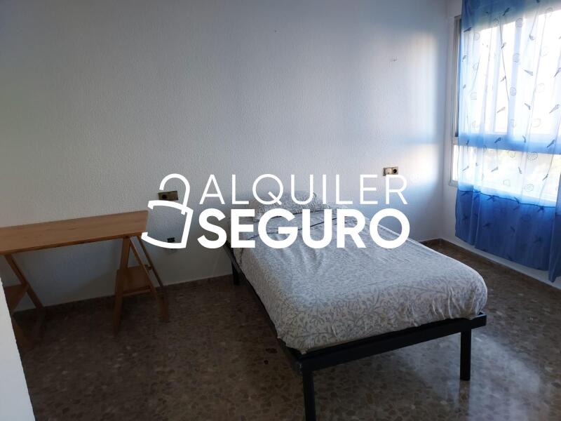 Piso en Avenida Jose Iturbi, MÁLAGA MÁLAGA