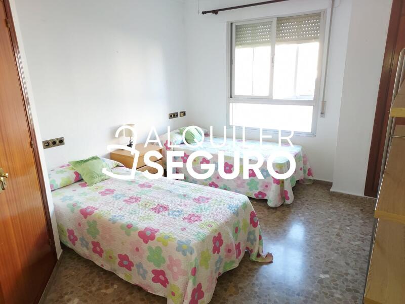 Piso en Avenida Jose Iturbi, MÁLAGA MÁLAGA