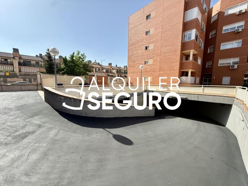 Piso en Calle Planeta Urano, PARLA MADRID