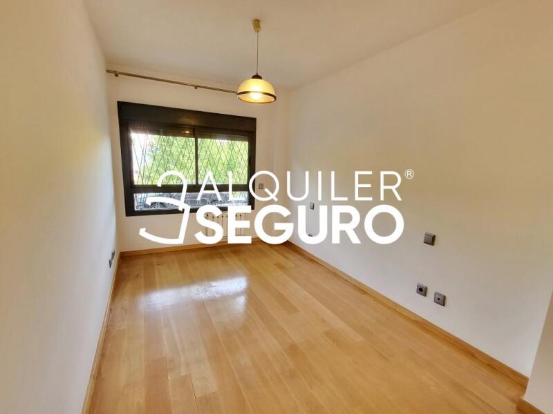 Piso en Avenida Huerta Grande, POZUELO DE ALARCÓN MADRID