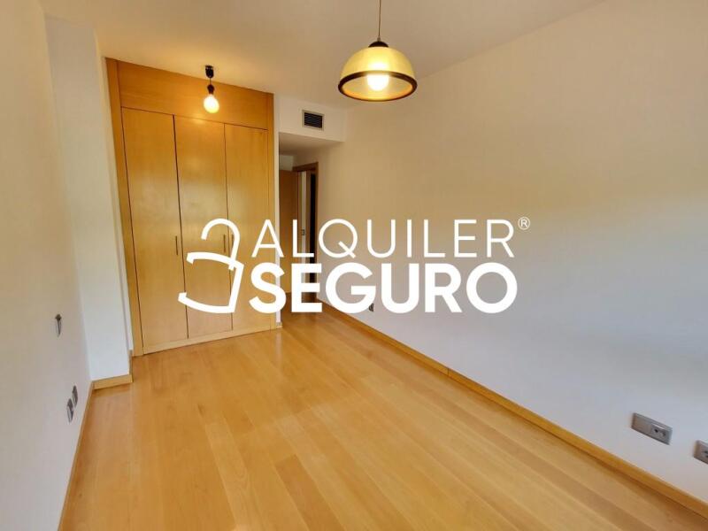 Piso en Avenida Huerta Grande, POZUELO DE ALARCÓN MADRID
