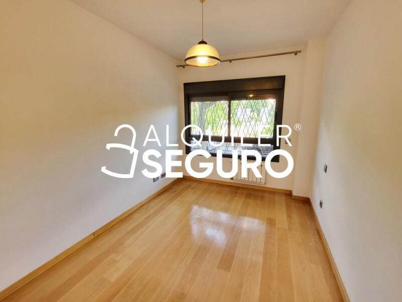 Piso en Avenida Huerta Grande, POZUELO DE ALARCÓN MADRID