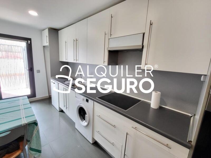 Piso en Avenida Huerta Grande, POZUELO DE ALARCÓN MADRID