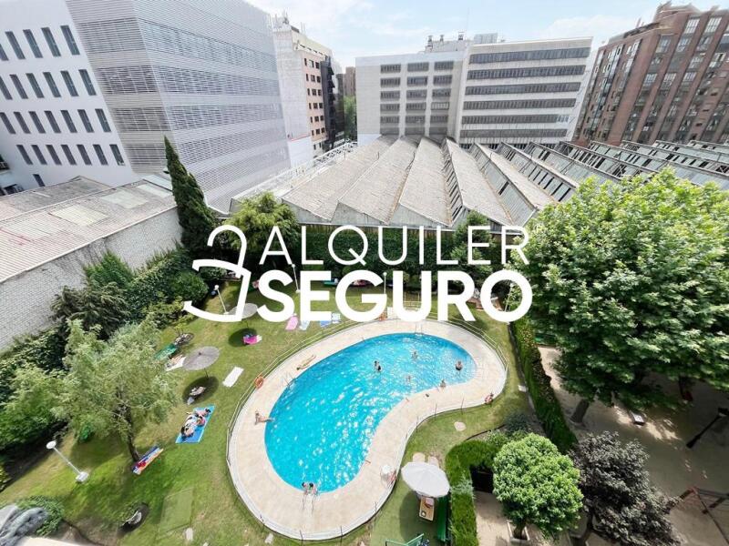 Inmueble en Calle de Sánchez Barcaiztegui, MADRID
