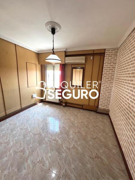 Piso en Avenida Fuenlabrada, LEGANÉS MADRID
