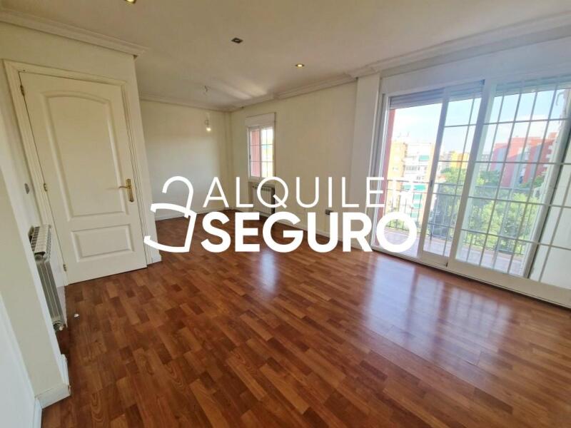 Inmueble en Avenida Torres Bellas, MADRID