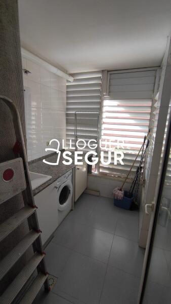 Piso en Calle Pere Alvarez , SANT FELIU DE LLOBREGAT BARCELONA