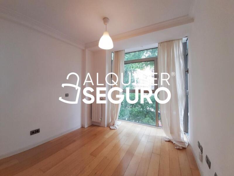 Inmueble en Calle Embajadores, MADRID
