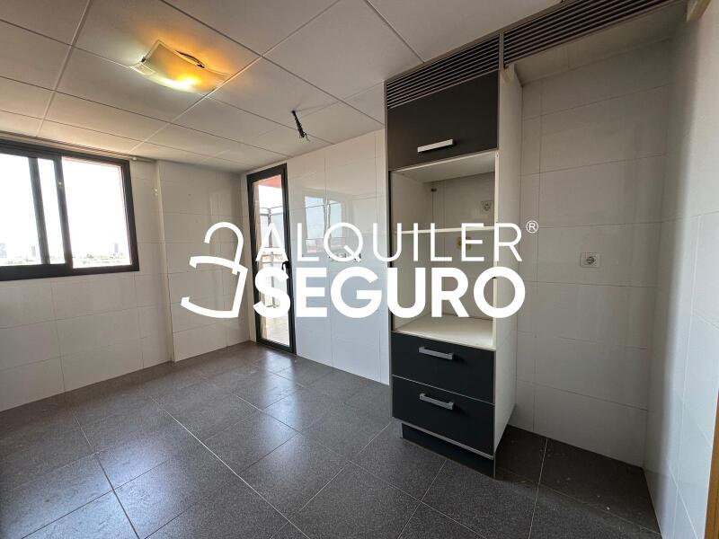 Piso en Calle Ingeniero Jose Sirera , VALENCIA VALENCIA