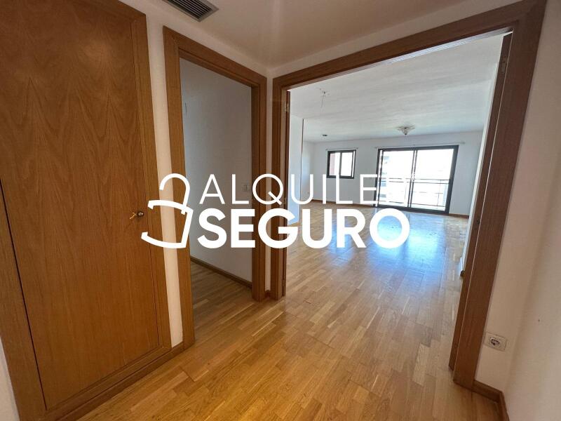 Piso en Calle Ingeniero Jose Sirera , VALENCIA VALENCIA