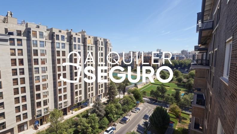 Inmueble en Calle de La Serna del Monte, MADRID