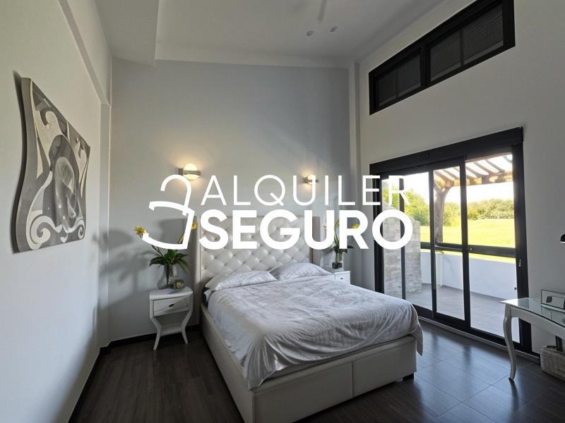 Piso en Calle El Salvador , ESTEPONA MÁLAGA