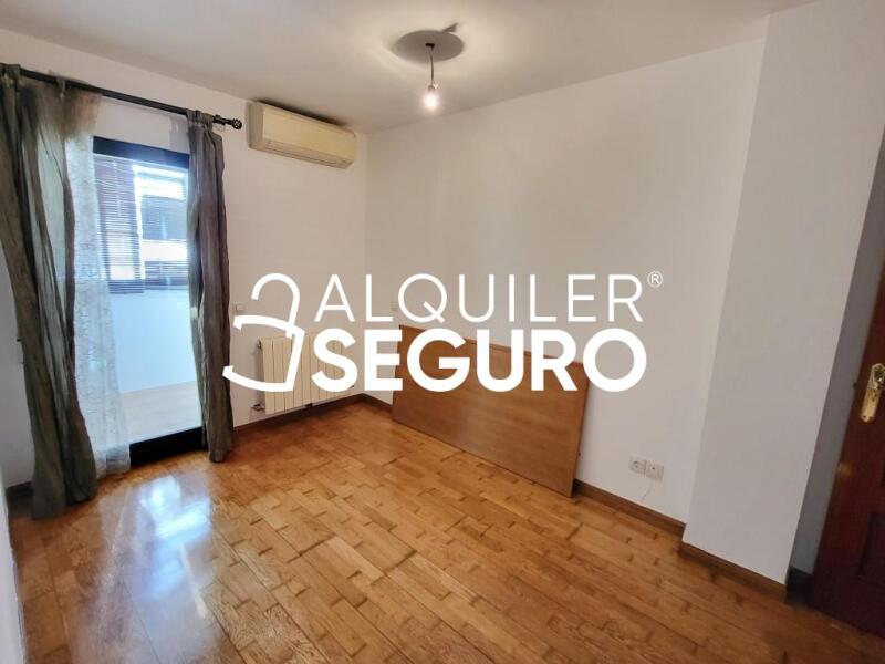 Piso en Calle Nardos, MÓSTOLES MADRID