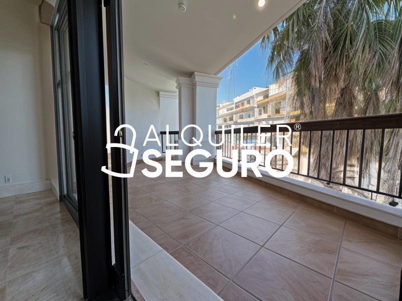 Piso en Avenida MAR MEDITERRANEO, MARBELLA MÁLAGA