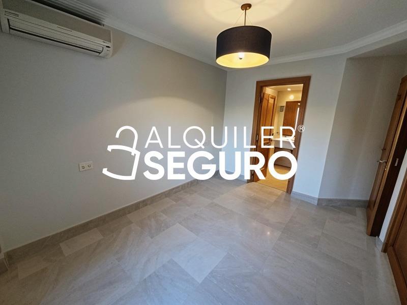 Piso en Avenida MAR MEDITERRANEO, MARBELLA MÁLAGA