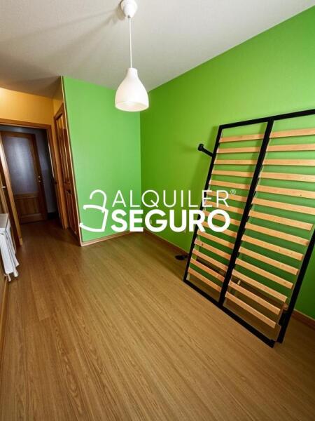 Piso en Calle Val, LOECHES MADRID