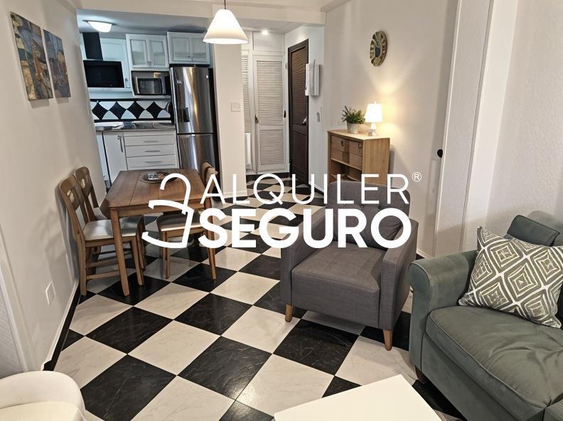 Piso en Calle Salcillo , DOS HERMANAS SEVILLA