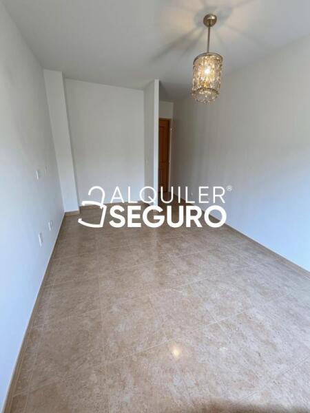 Piso en Calle Gonzalo Torrente Ballester, AZUQUECA DE HENARES GUADALAJARA