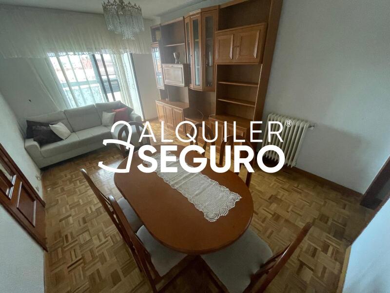 Inmueble en Calle de la Isla de Ons, MADRID