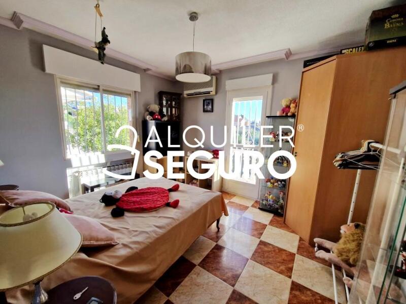 Piso en Calle Vigo-Fado, CASARRUBIOS DEL MONTE TOLEDO
