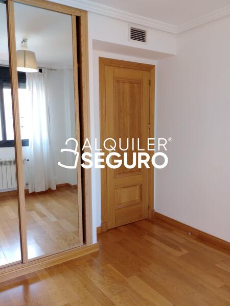 Piso en Calle Luis Sanchez Polack Tip, MADRID MADRID
