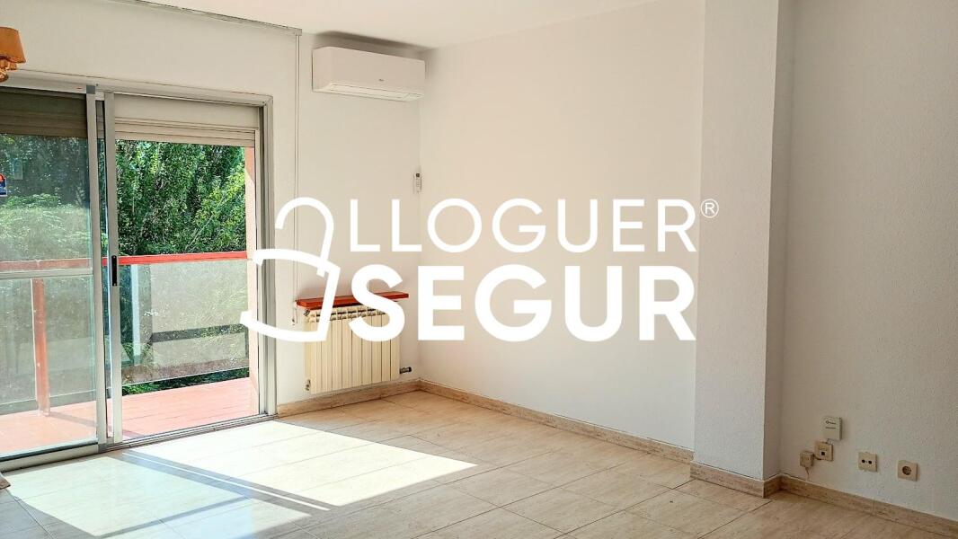 Inmueble en Plaza Joan Serrats, BARCELONA
