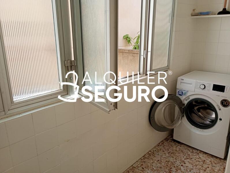 Piso en Calle Arango, MÁLAGA MÁLAGA