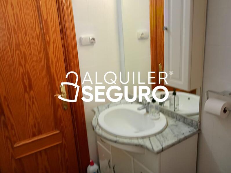 Piso en Calle Arango, MÁLAGA MÁLAGA