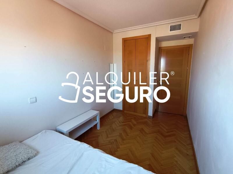 Piso en Calle Picos de Europa, CIEMPOZUELOS MADRID