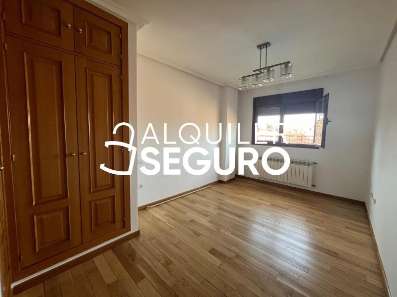 Piso en Calle Leonardo da vinci, SESEÑA TOLEDO