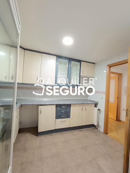 Piso en Calle Lago Blanco, PARLA MADRID