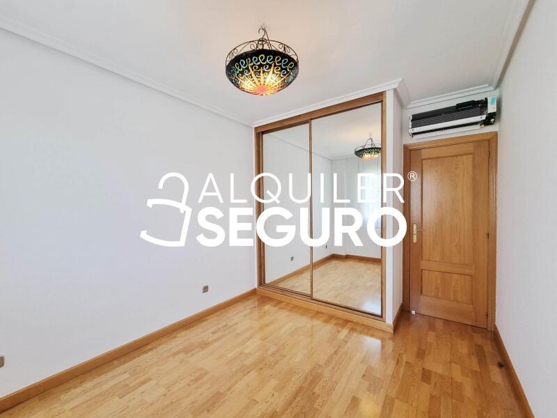 Piso en Avenida De la Oliva, MAJADAHONDA MADRID