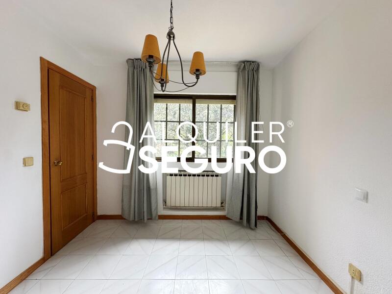 Piso en Calle Topacio, GALAPAGAR MADRID