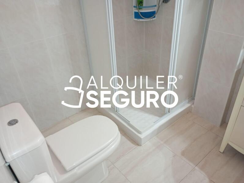 Piso en Calle Las jacarandas, BENALMÁDENA MÁLAGA