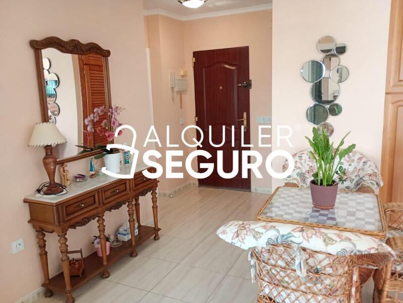 Piso en Calle Las jacarandas, BENALMÁDENA MÁLAGA