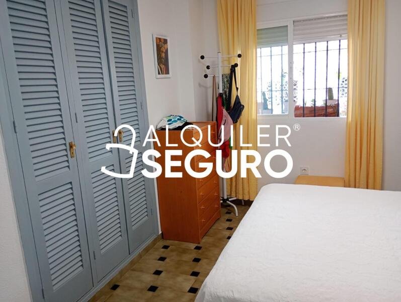 Piso en Calle Las jacarandas, BENALMÁDENA MÁLAGA