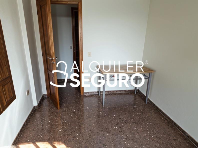 Piso en Calle Sector Triángulo, DOS HERMANAS SEVILLA