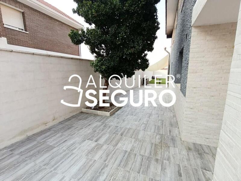 Piso en Calle Menorca, CASARRUBIOS DEL MONTE TOLEDO