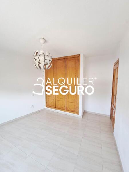 Piso en Avenida de Gaudí, VILLANUEVA DE LA CAÑADA MADRID