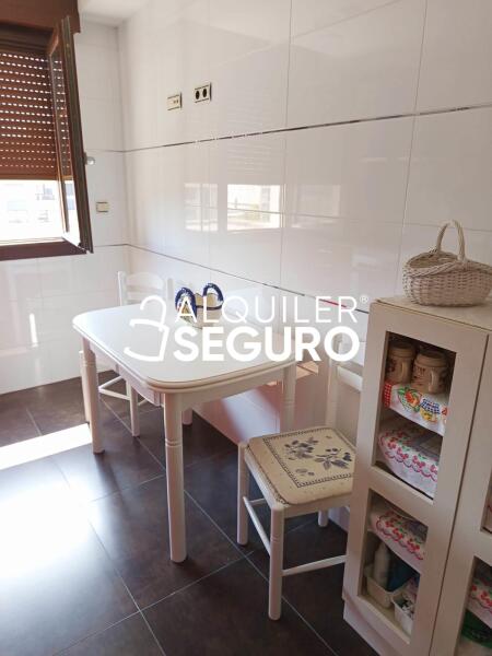 Piso en Calle secuoias, LOGROÑO LA RIOJA