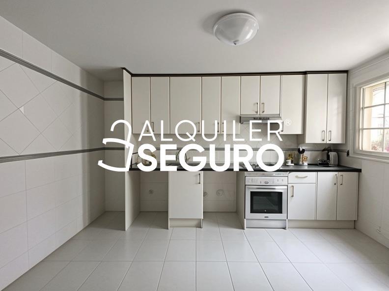 Piso en Calle Josefina Aldecoa, GALAPAGAR MADRID