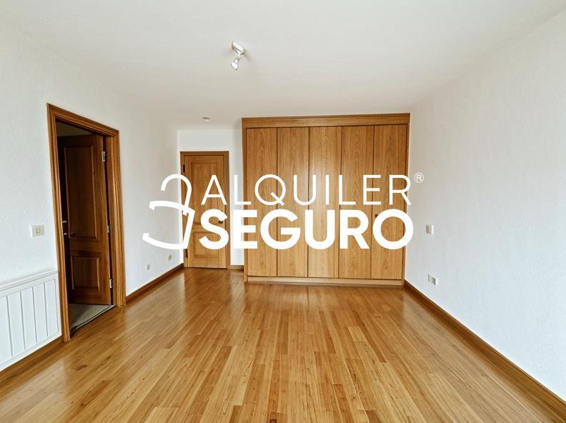 Piso en Calle Josefina Aldecoa, GALAPAGAR MADRID